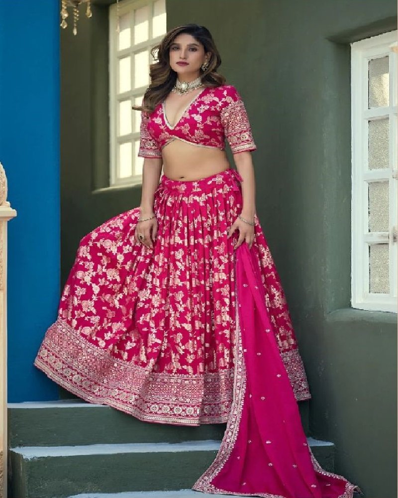 Royal Dola Silk Jacquard Festive Lehenga Choli - Image 9