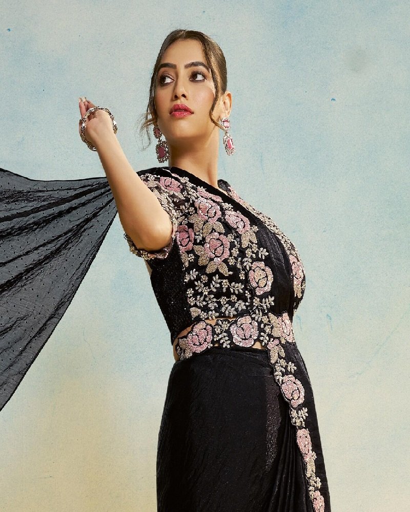 Elegant Black Ready-to-Wear Saree with Floral Embroidery - Image 3