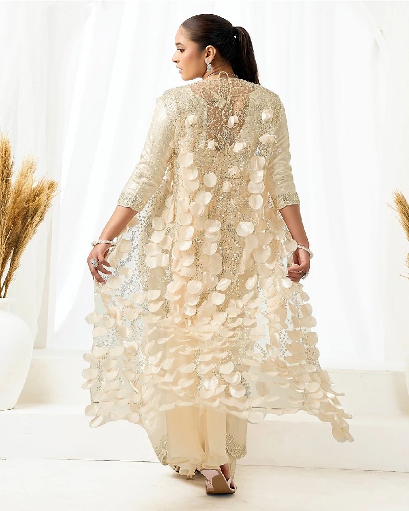 Ivory Cream Ready-to-Wear Embroidered Saree - Image 4